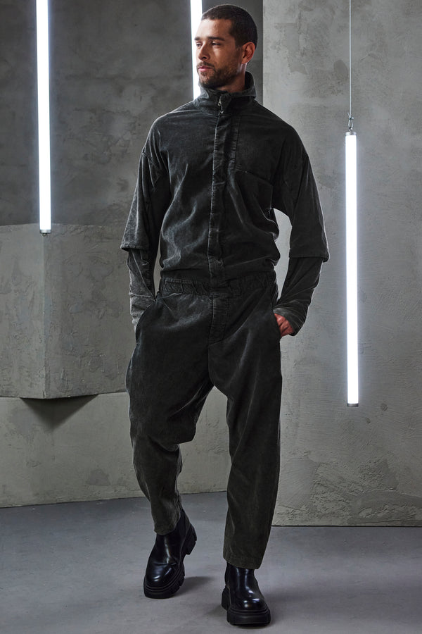Oversize-jumpsuit aus glattem samt, kaltgefärbt, mit reißverschluss und doppelärmeln | 1010.CFUTRVC126S.U512