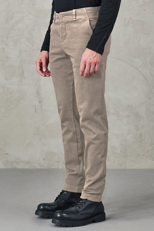 Pantalon chino coupe droite en coton et laine extensible | 1010.CFUTRVF150.U02