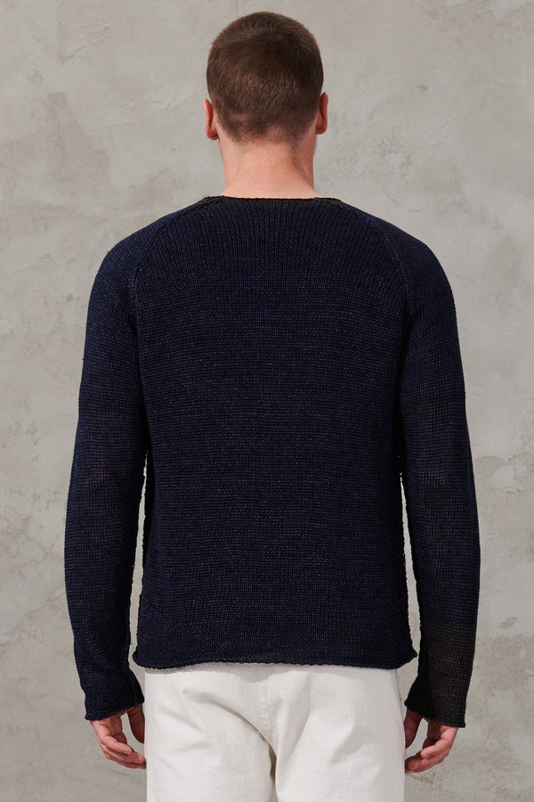 Regular fit long-sleeve knit linen stockinette with contrasting colour insert on the sleeve bottom | 1011.CFUTRW11462.U305