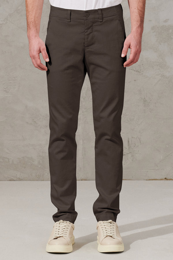 Pantalone chino regular-fit in cotone stretch | 1011.CFUTRWA100.U16
