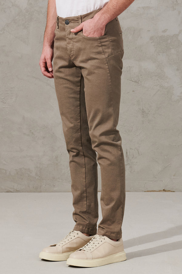 Pantalon 5 poches coupe slim en de coton extensible | 1011.CFUTRWA102.U13