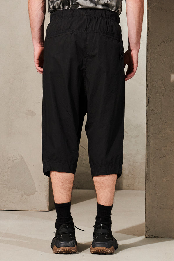 Pantalon cropped oversize en toile de coton avec taille élastique et cordon de serrage | 1011.CFUTRWB115.U10