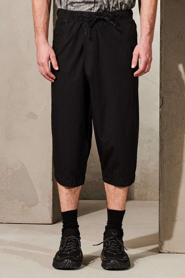 Pantalon cropped oversize en toile de coton avec taille élastique et cordon de serrage | 1011.CFUTRWB115.U10