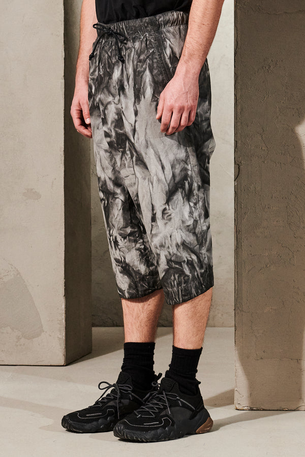 Pantalone cropped oversized fade effetto taidai in tela di cotone con elasatico e coulisse in vita | 1011.CFUTRWB115EC.U310