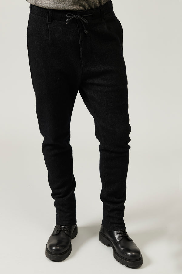 Pantalone jogging loose-fit in panno micro gessato di lana e cotone. cintura elastica con coulisse | 1013.CFUTRY22570.U310