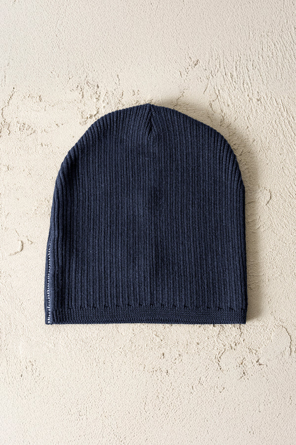 Rippstrick-Beanie aus Wolle mit mittiger Kontrastnaht | 1019.HATUTRE17525.U05