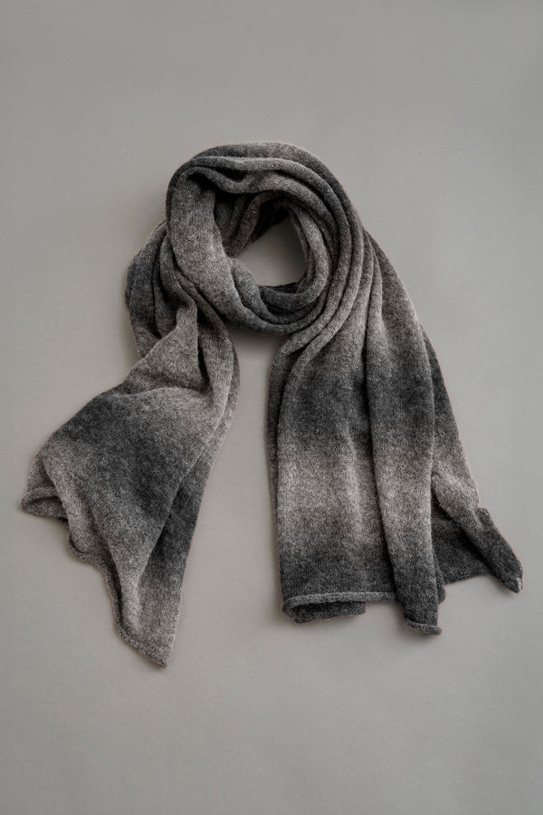 Wide printed Alpaca blend yarn stole with a shaded effect | 1019.SCADTDE-0503.975