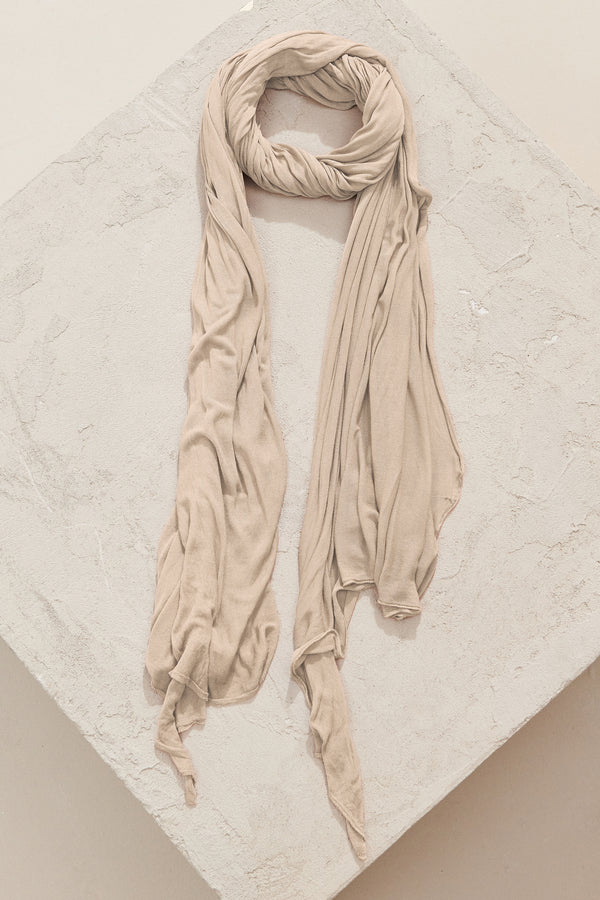 Viscose knitted scarf | 1011.SCADTRW2000.21
