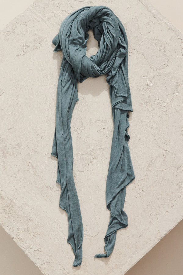 Viscose knitted scarf | 1011.SCADTRW2000.25