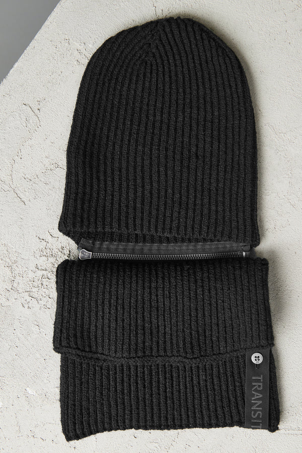 Balaclava in maglia a costa di lana vergine cablè con berretto staccabile | 1010.SCAUTRV17528.U10
