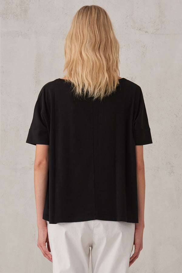 Oversize-t-shirt aus stretch-baumwolljersey mit u-boot-ausschnitt | 1008.CFDTRTJ192.10