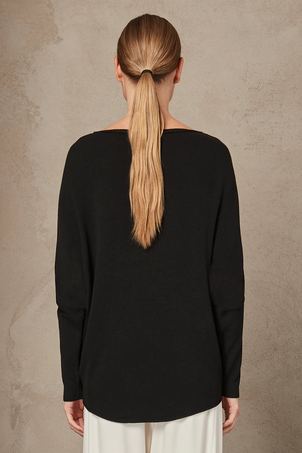 Oversize jumper in viscose and wool knit with dolman sleeves | 1007.CFDTRS11465.10