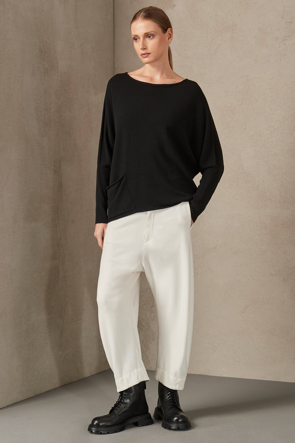 Oversize jumper in viscose and wool knit with dolman sleeves | 1007.CFDTRS11465.10
