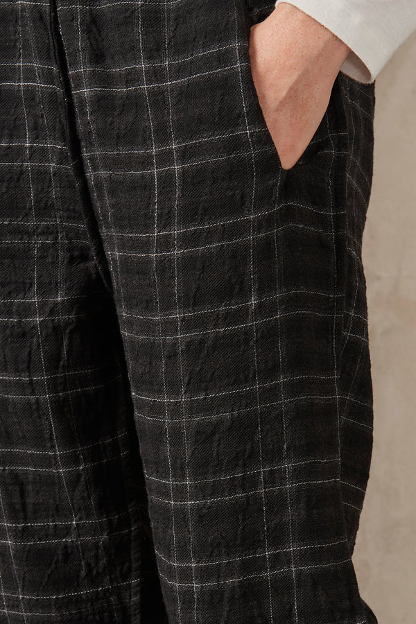 Reversible comfort fit trousers/jogger in checked double-face viscose-wool fabric | 1007.CFDTRSE143.10