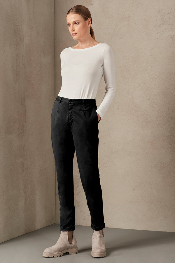 Pantalone regular fit in misto cotone stretch | 1007.CFDTRSR270.10