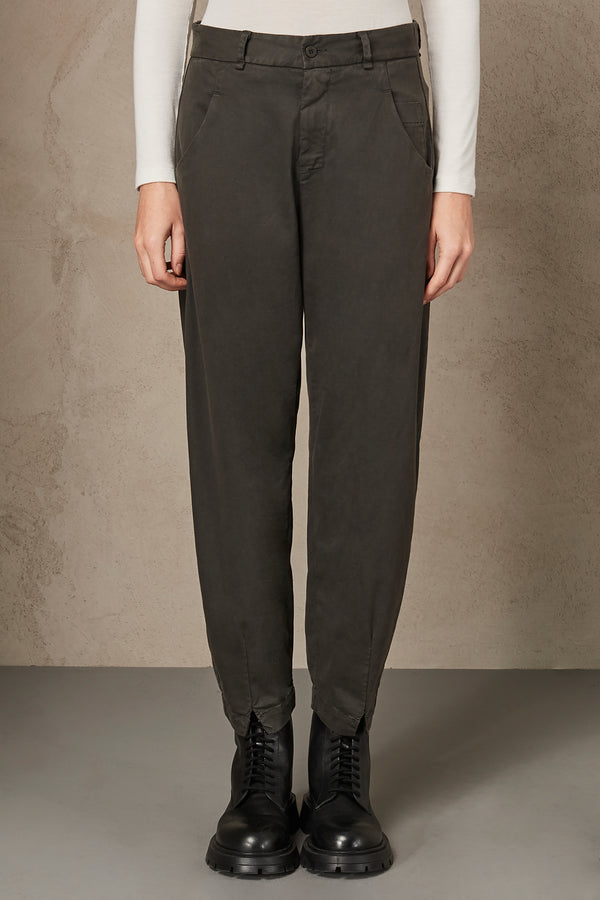 Comfort fit trousers in stretch cotton blend | 1007.CFDTRSR272.16