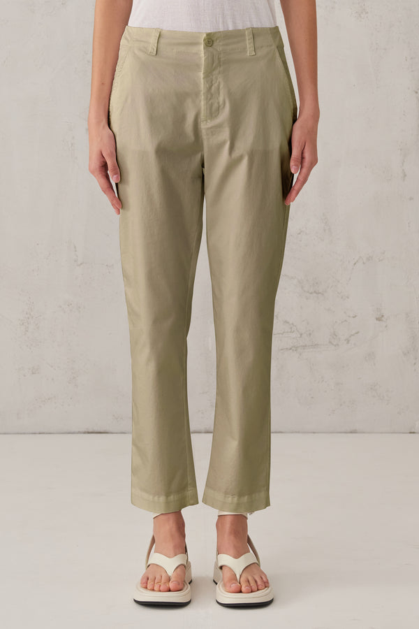 Pantalone basico in cotone stretch. | 1008.CFDTRTO243.34