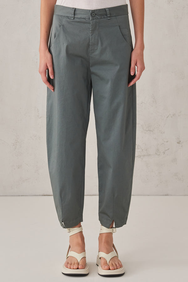 Pantalone comfort fit in raso di cotone elasticizzato | 1008.CFDTRTO245.15