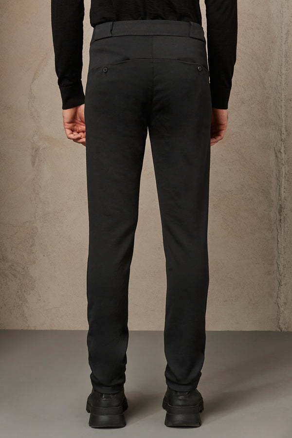 Pantalon chino coupe droite en coton et laine | 1007.CFUTRSI180.U10