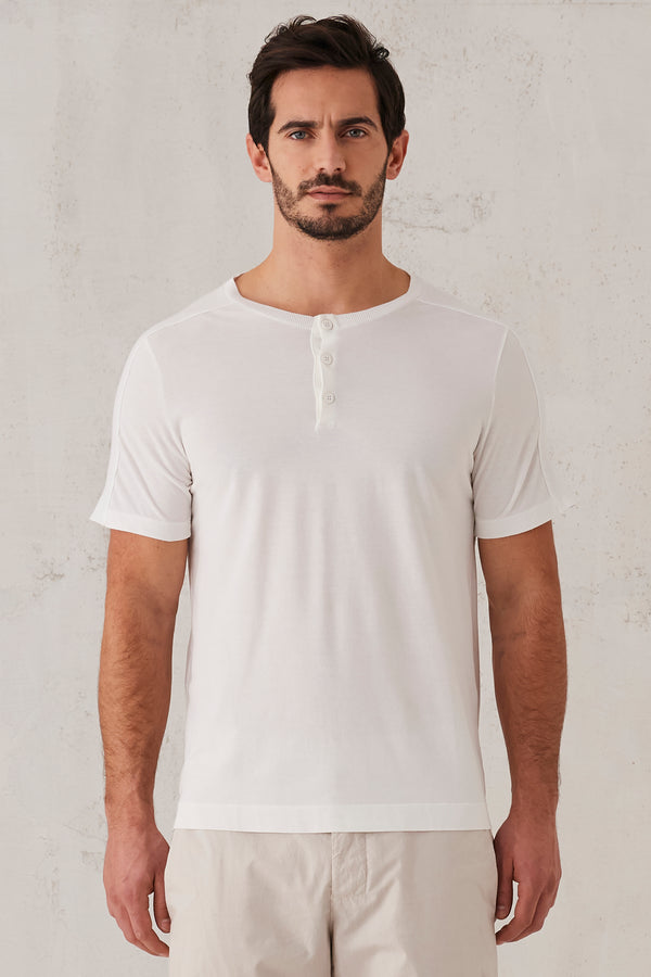 T-shirt serafino regular-fit in jersey di cotone crepe con inserti in maglia nelle spalle e maniche | 1008.CFUTRT4390.U00