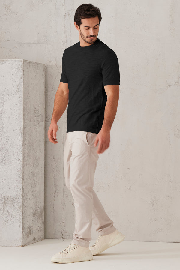T-shirt in maglia di cotone fiammato con inserto in lino nel coppino. | 1008.CFUTRT8431.U10