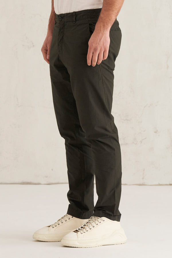 Pantalone chino in tela di cotone con cintura elastica. | 1008.CFUTRTB110.U09