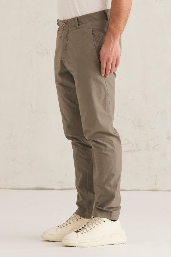Pantalone chino in tela di cotone con cintura elastica. | 1008.CFUTRTB110.U13