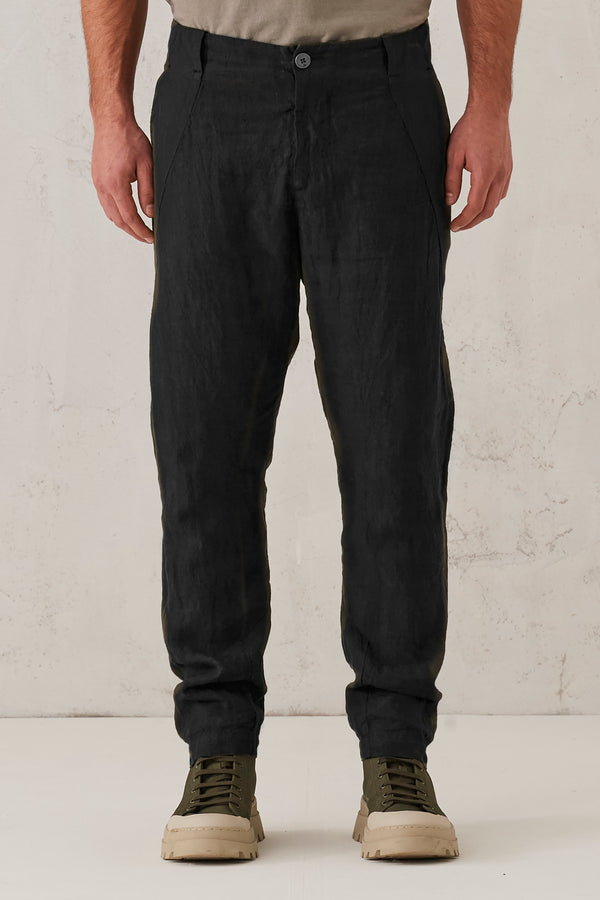 Pantalone ergonomico di lino con inserti in twill di cotone-lino. | 1008.CFUTRTD131.U10