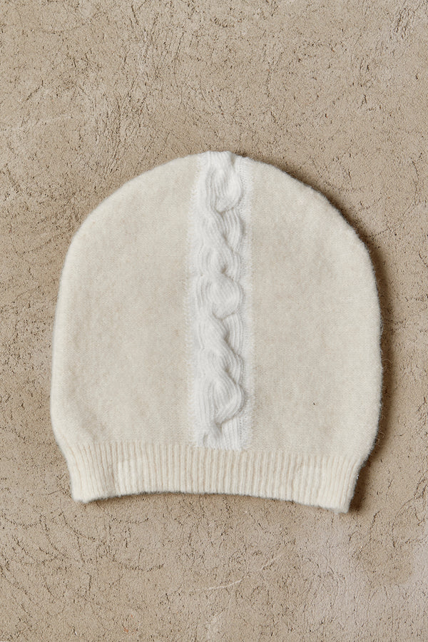 Alpaca and wool knit cap with cable | 1007.HATDTRS12477.02